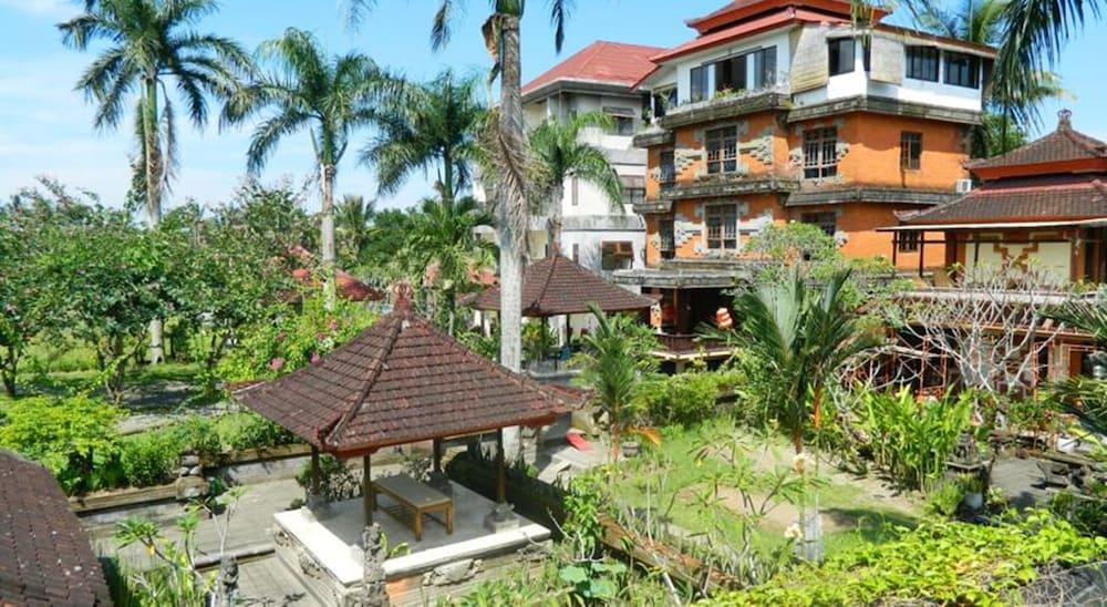 Suly Vegetarian & Hotel