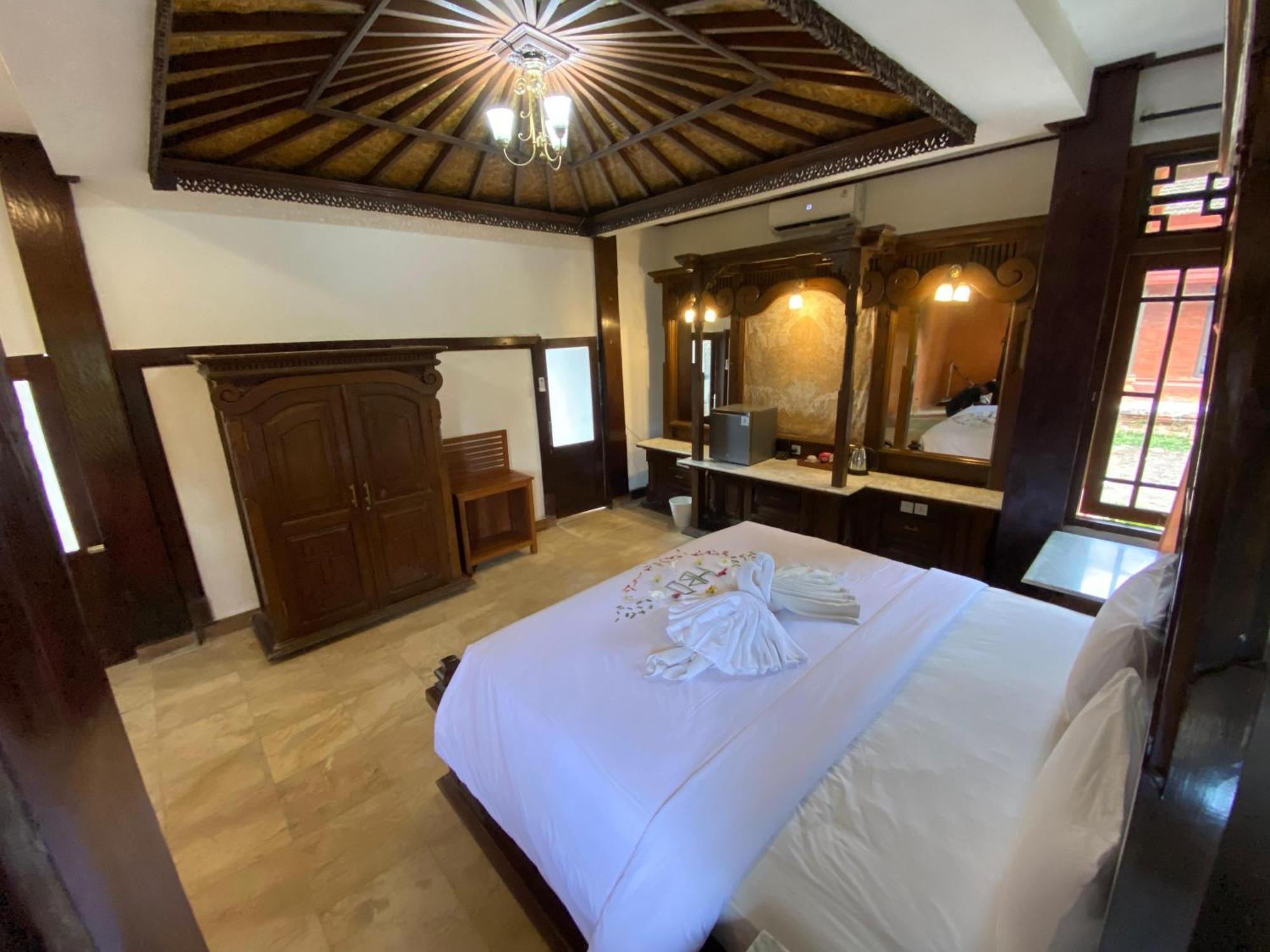 Suly Vegetarian & Hotel 3*
